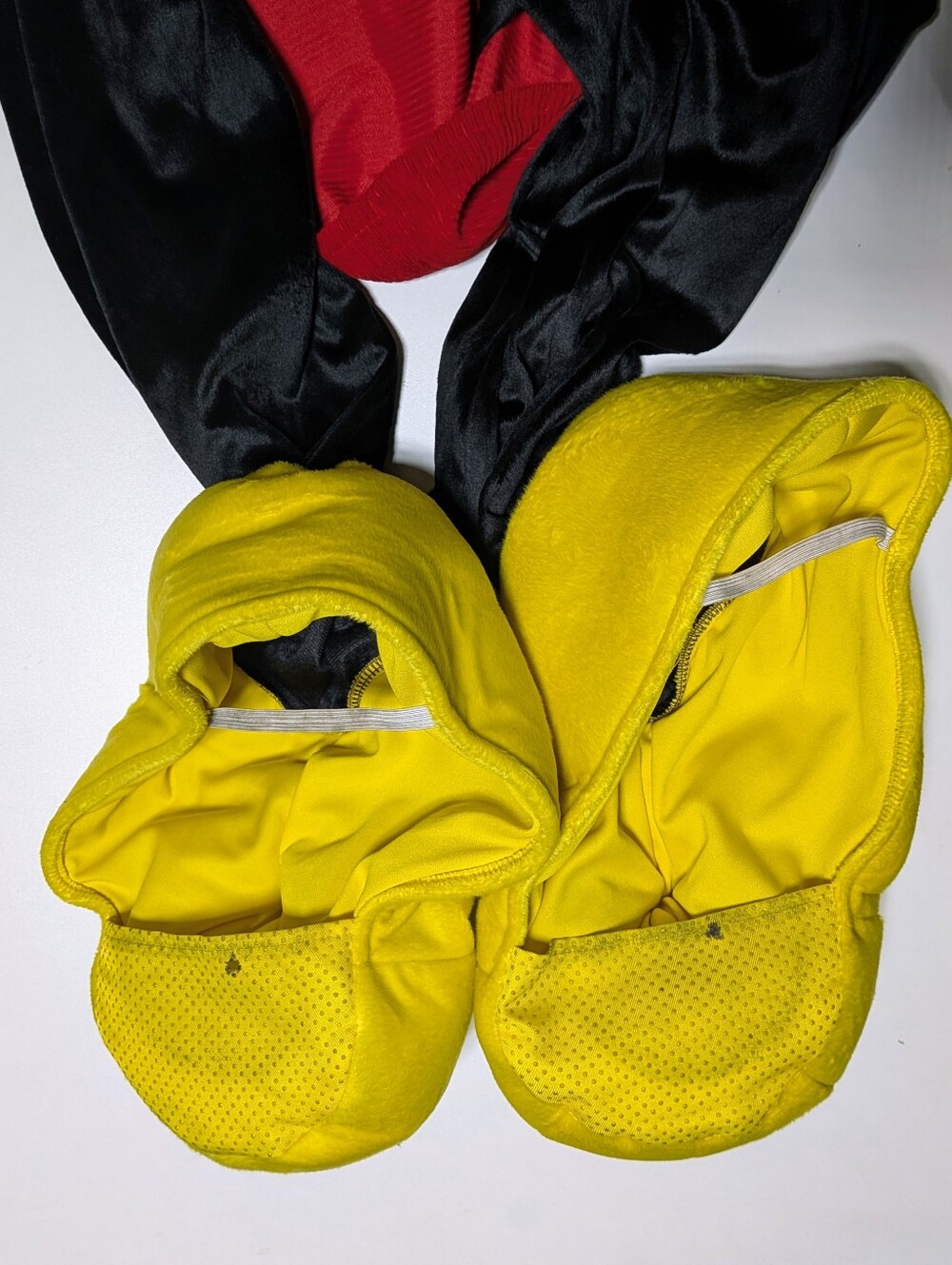 Disney Adult Mickey Costume - Picture 8 of 10